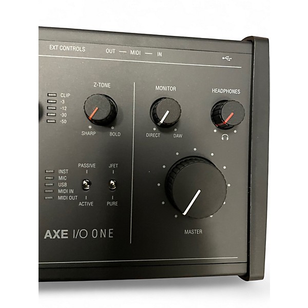 Used IK Multimedia axe io Audio Interface