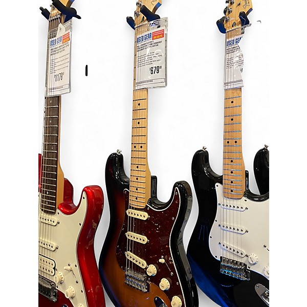 Used Fender PLAYER II STRATOCASTER 2 Tone Sunburst Solid Body Electric Guitar