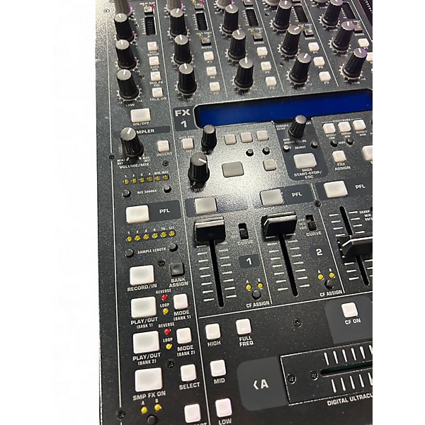 Used Behringer DDM4000 DJ Mixer