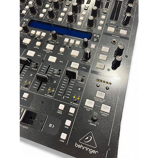 Used Behringer DDM4000 DJ Mixer
