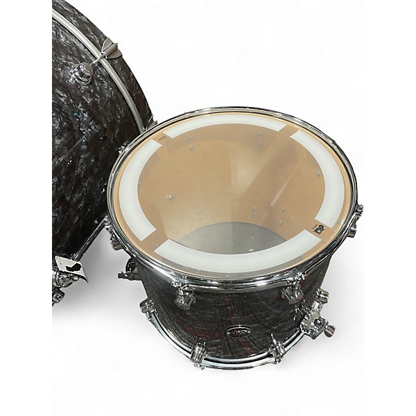Used DW 4 Piece Performance Series Black Diamond Drum Kit