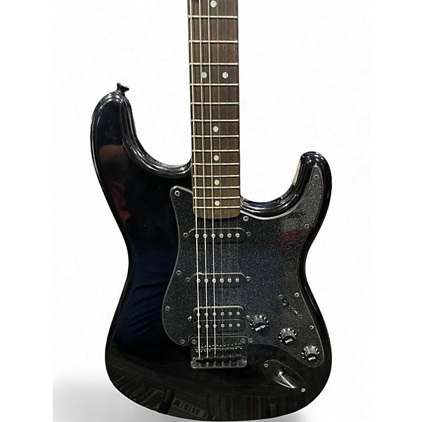 Squier Bullet HSS Stratocaster ブラック　美品 Open Box Squier Bullet Stratocaster HSS Hardtail Limited