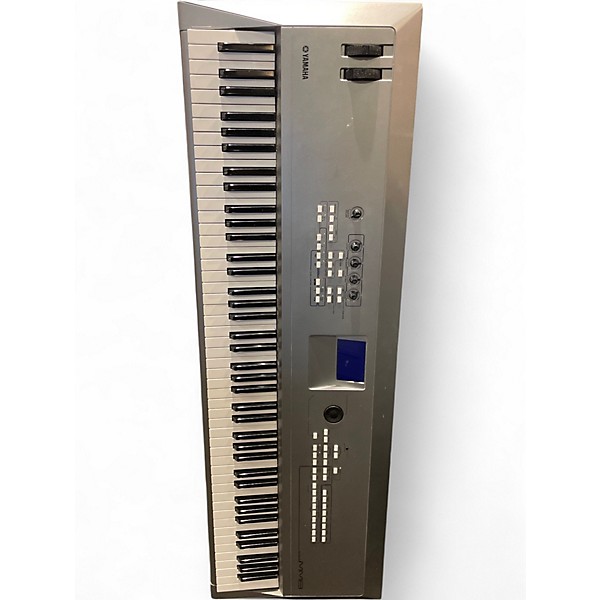 Used Yamaha MM8 88 Key Synthesizer | Guitar Center