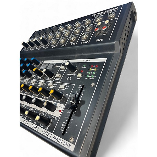 Used Mackie mix 12fx Powered Mixer
