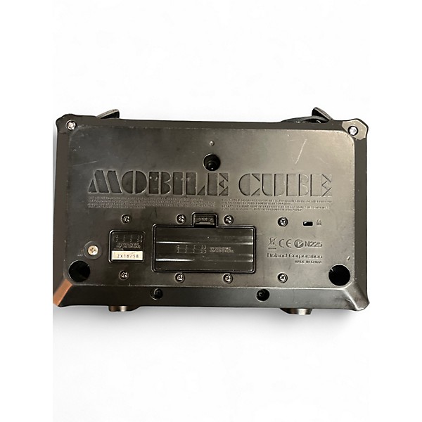 【値下げ】Roland Mobile Cube 本体のみ Used Roland Mobile Cube Battery Powered Amp | Guitar Center
