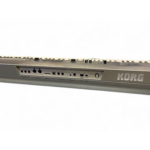 Used KORG KROSS 88KEY Keyboard Workstation