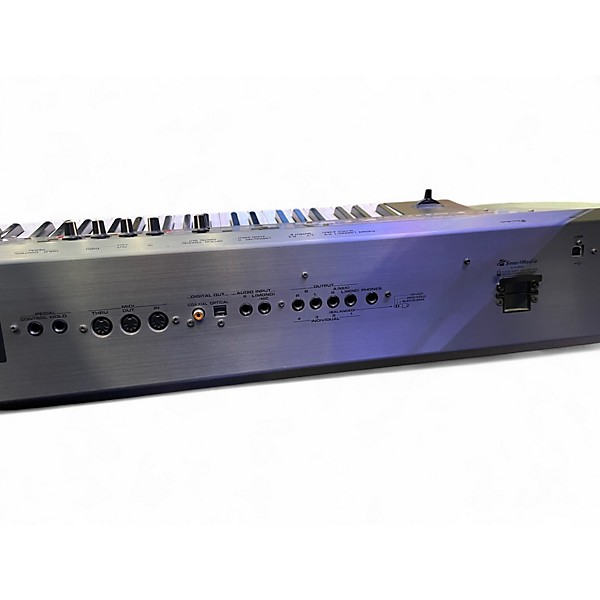 Used Roland FANTOM S88 Stage Piano