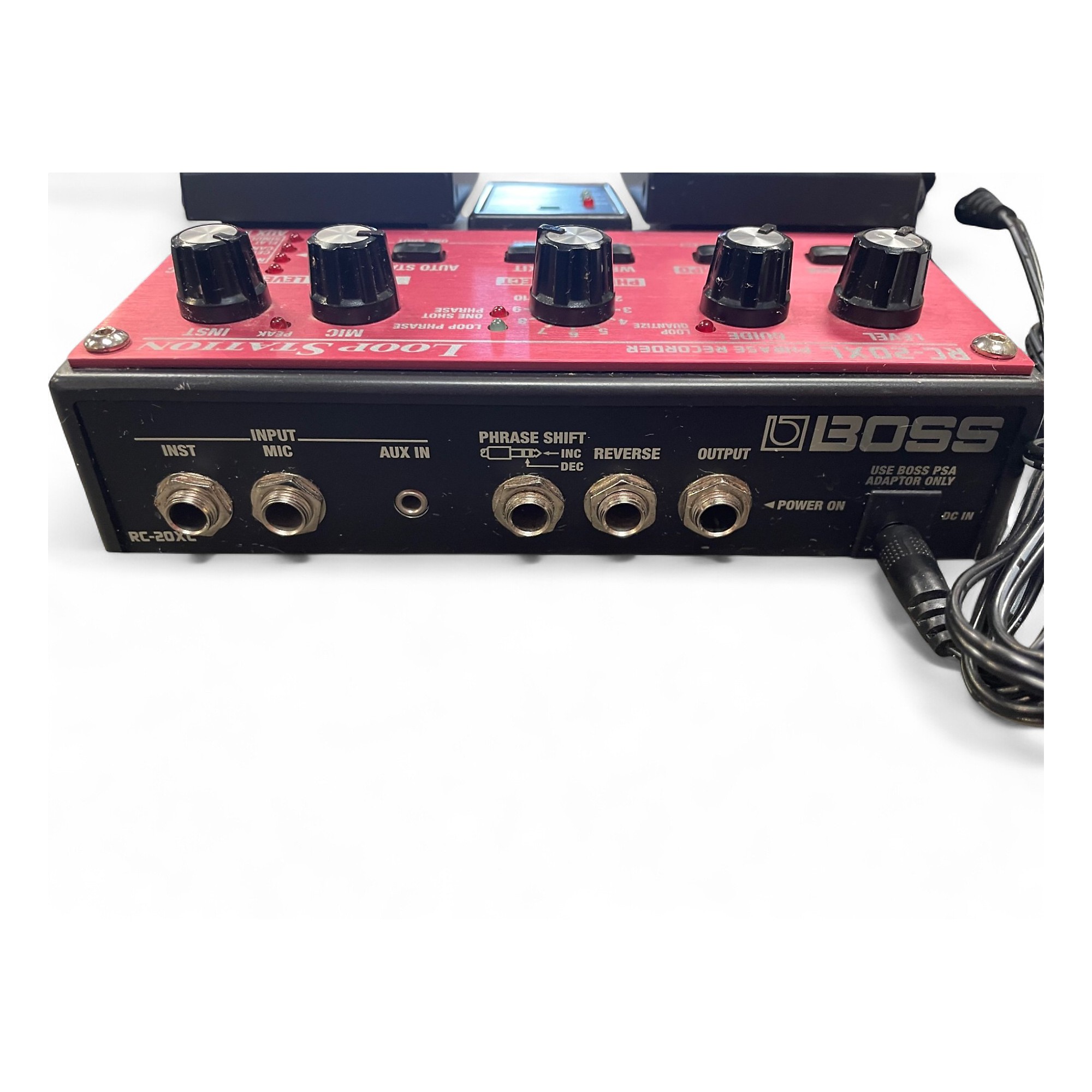BOSS「RC-20XL Loop Station」 Amazon.com: RC-20XL Looper Guitar Effects Pedal : Musical
