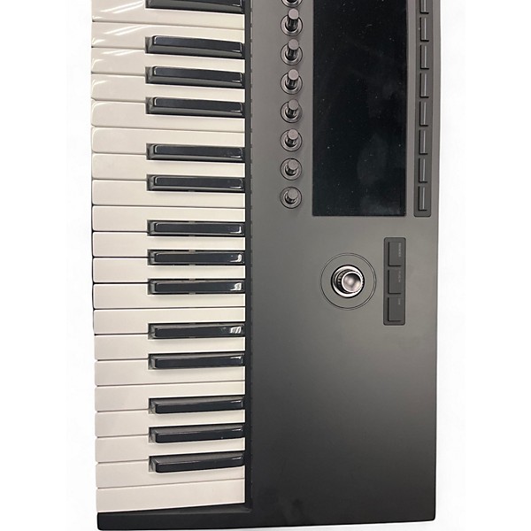 Used Native Instruments Komplete Kontrol S49 MK3