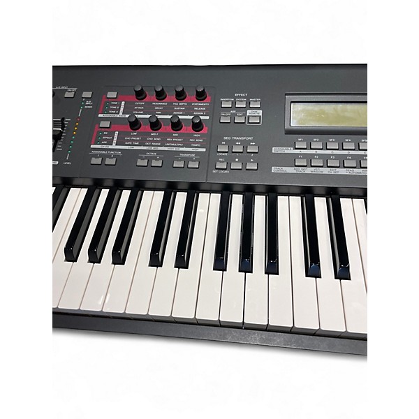 Used Yamaha MOXF8 88 Key Keyboard Workstation