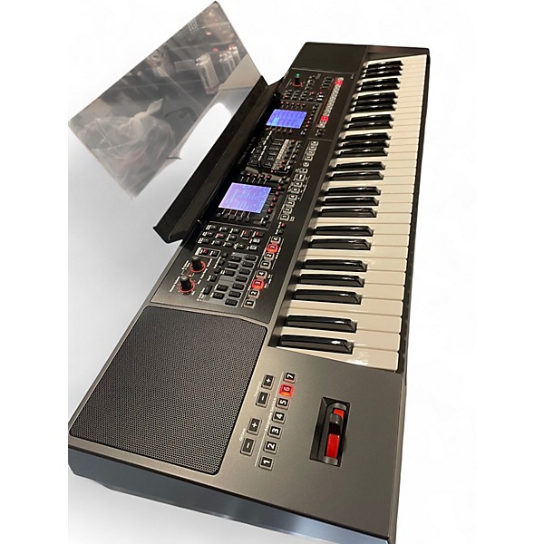 Used Roland E-A7 Arranger Keyboard