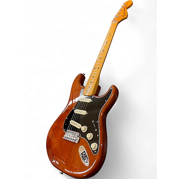 Used Fender AMERICAN VINTAGE 1973 STRATOCASTER  AGED NATURAL Solid Body Electric Guitar