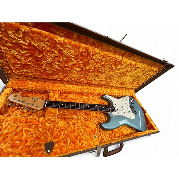 Used 2013 Fender CUSTOM SHOP 1959 REISSUE STRATOCASTER Ice Blue Metallic Solid Body Electric Guitar