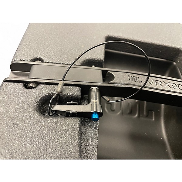 Used JBL VRX932LAP Powered Speaker