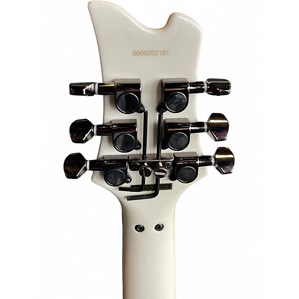 Used Kramer ASSAULT  220 WHITE Solid Body Electric Guitar