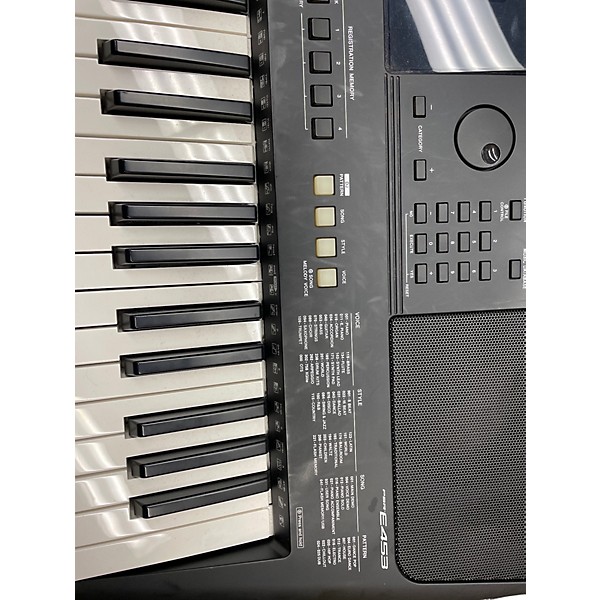 Used Yamaha PSRE453 61 Key Portable Keyboard