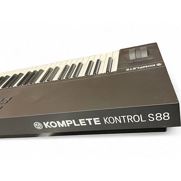 Used Native Instruments Komplete Kontrol S88 MK2 MIDI Controller