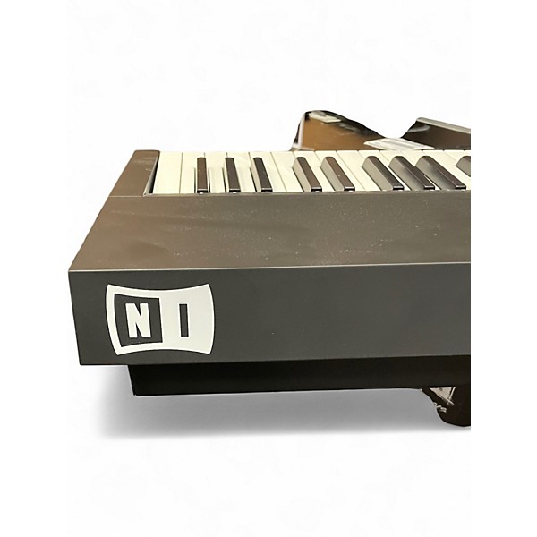 Used Native Instruments Komplete Kontrol S88 MK2 MIDI Controller