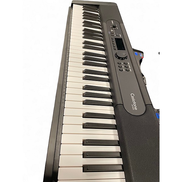 Used Casio  Casiotone LK-S450 Portable Keyboard