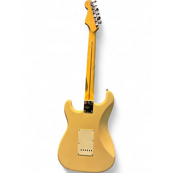 Used 2004 Fender American Standard Stratocaster Vintage White Solid Body Electric Guitar