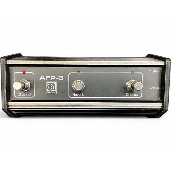 Vintage 1989 Ampeg VH-140c Guitar Power Amp