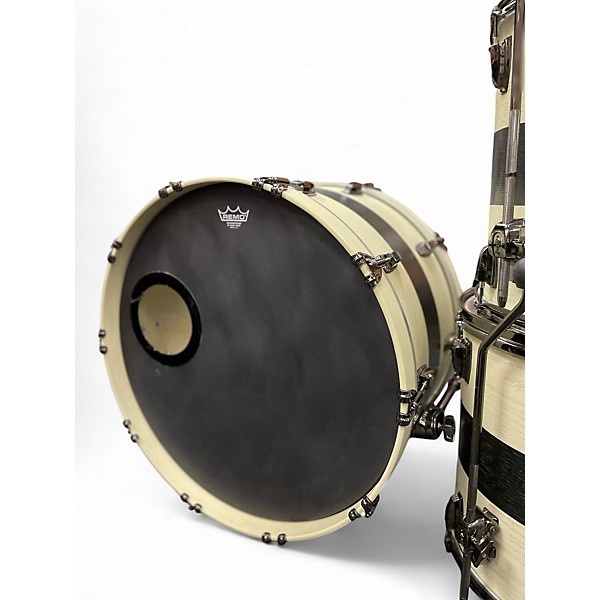 Used Ludwig 7 Piece Classic Oak Bandit Drum Kit