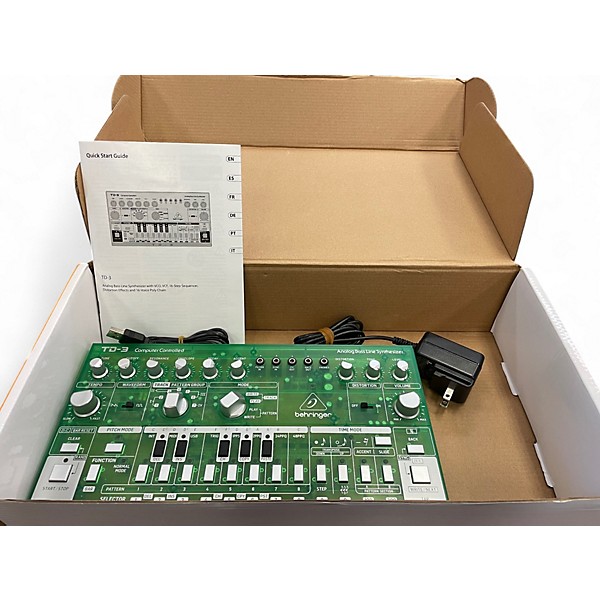 鍵盤楽器 Behringer TD3 TD-3 BEHRINGER TD-3-BK アナログ ベースライン シンセサイザー