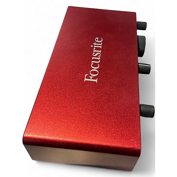 Used Focusrite Scarlett 2i2 Gen 3 studio pack