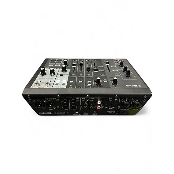 Used Yamaha AG08 Powered Mixer