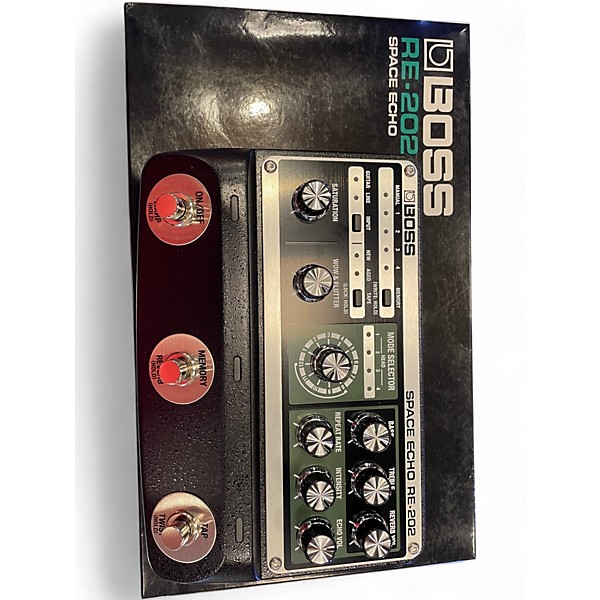 Used BOSS RE-202 Effect Pedal
