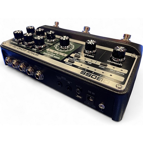Used BOSS RE-202 Effect Pedal