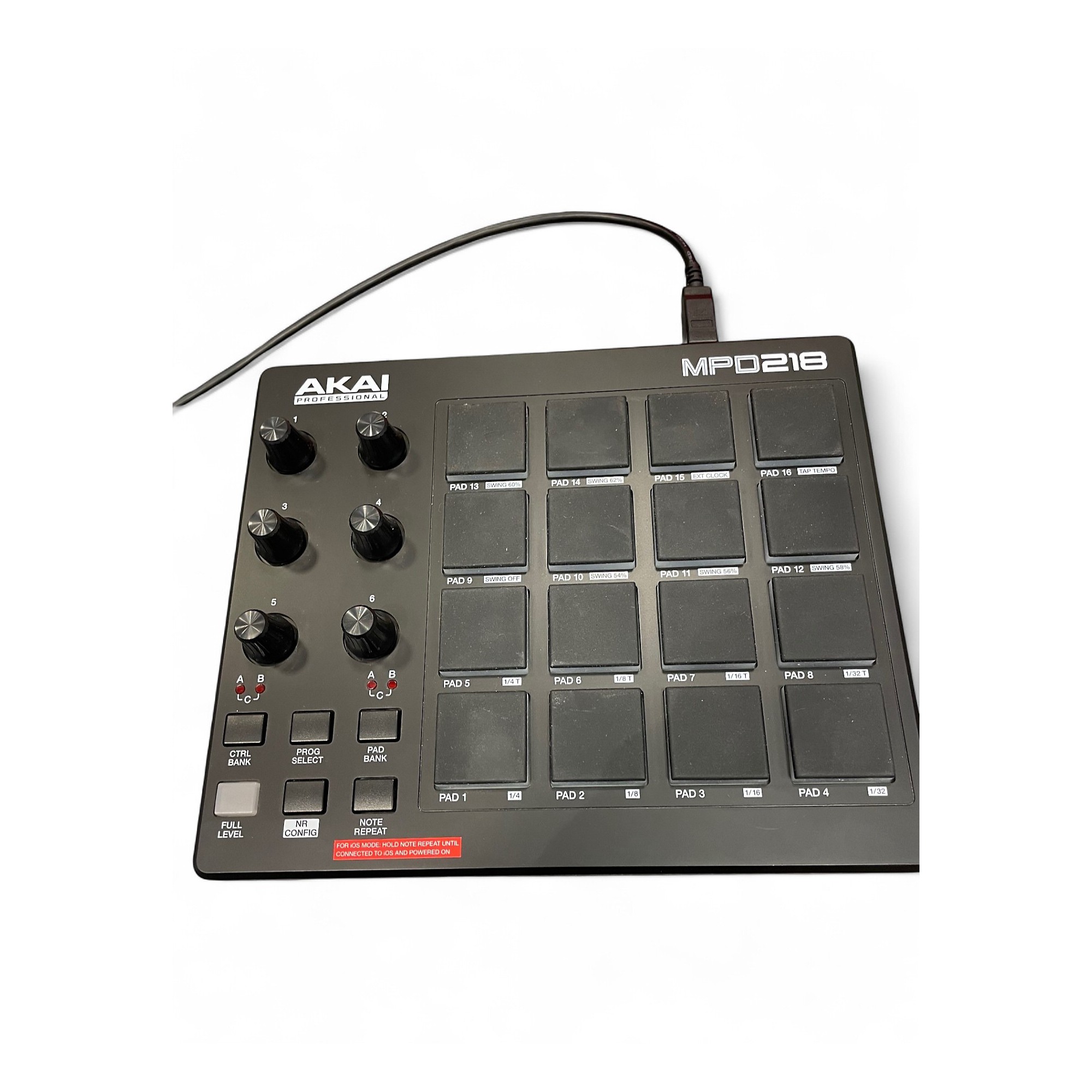 AKAI MPD218 MIDIコントローラー Akai MPD218 MIDI Pad Controller - Vintage King