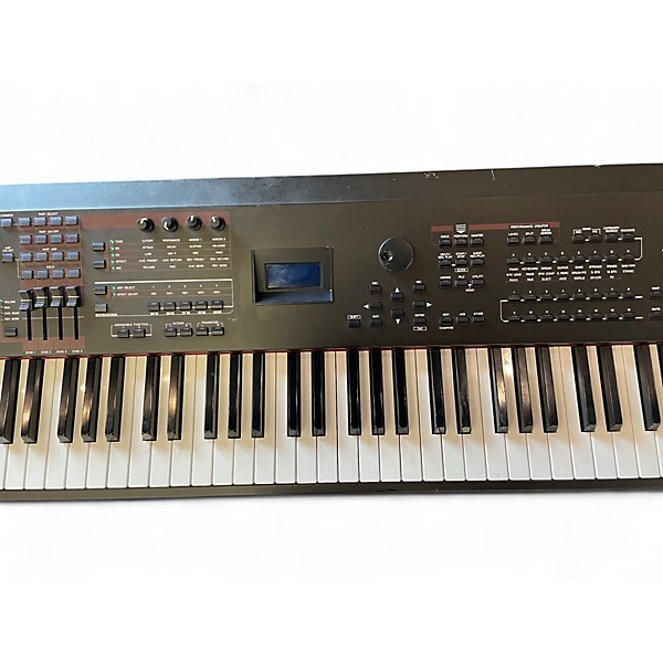 Used Yamaha S90XS 88 Key Synthesizer