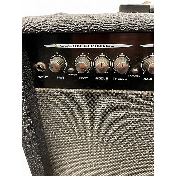 Used Behringer vt 100 fx Guitar Combo Amp