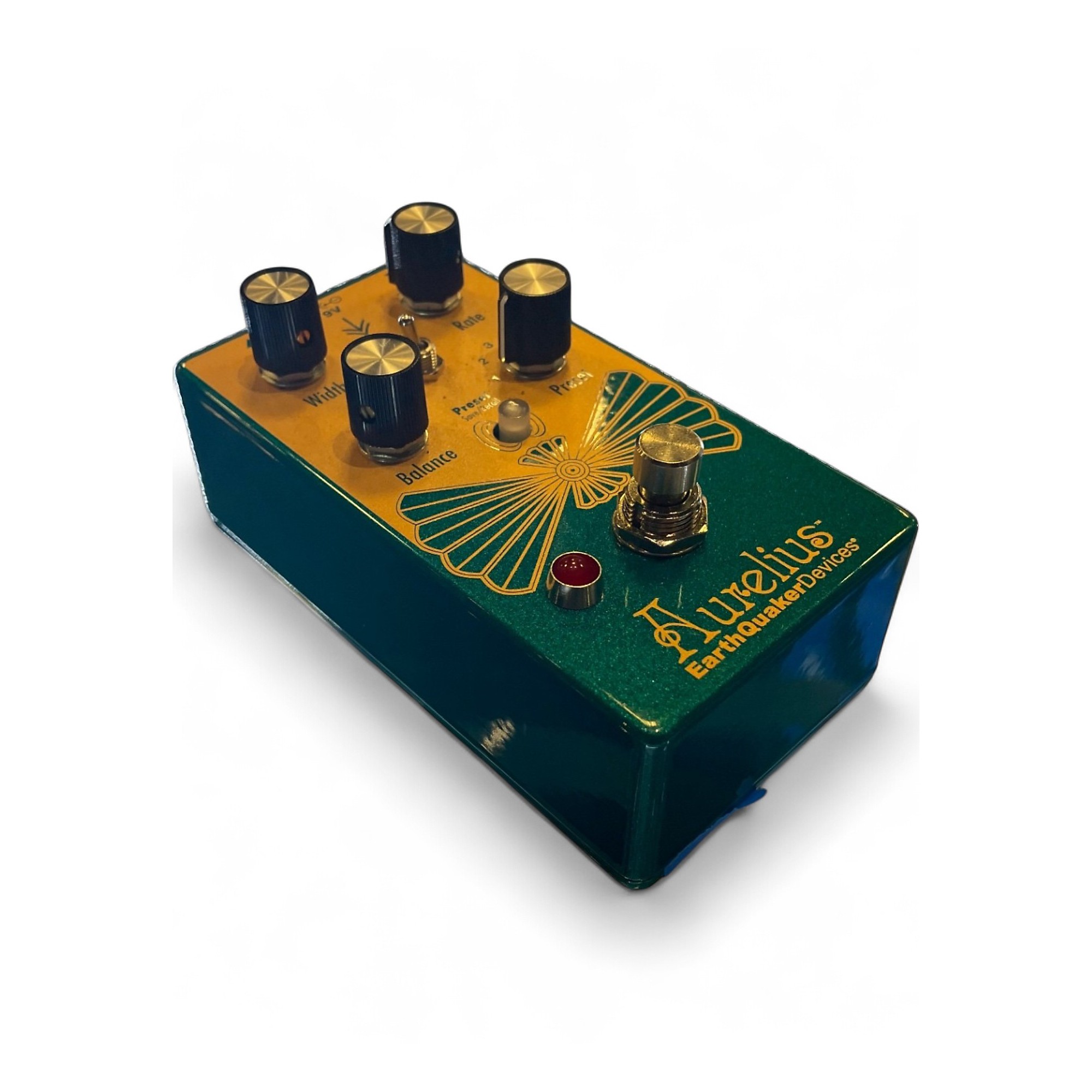Aurelius EarthQuaker Devices ギターエフェクター Amazon.com: EarthQuaker Devices Aurelius Tri-Voice Chorus