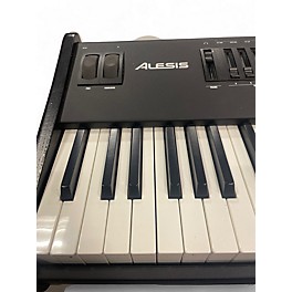 Used Alesis QS8.1 Keyboard Workstation