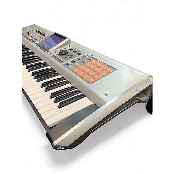 Used Roland Fantom X6 Keyboard Workstation