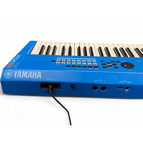 Used Yamaha MX61 61 Key Keyboard Workstation | Guitar Center
