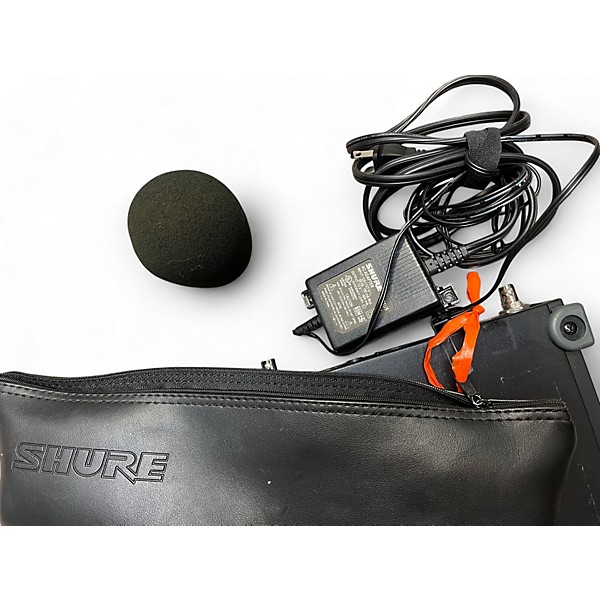 Used Shure SLX4 Handheld Wireless System