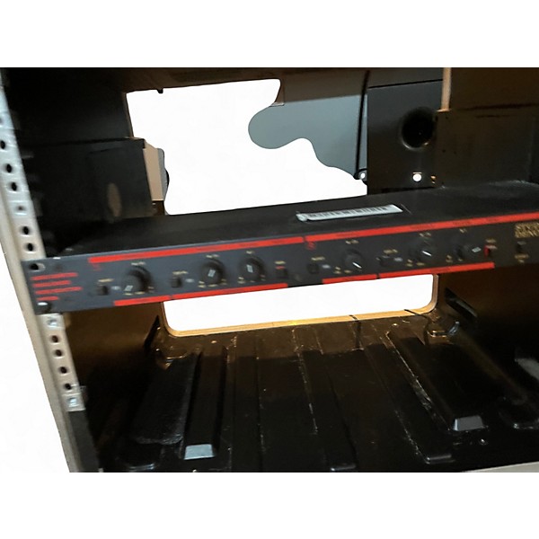 Used Behringer Studio Penosler Powered Monitor
