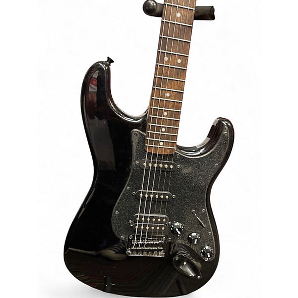 【美品】Squier BULLET STRATOCASTER BLK Open Box Squier Bullet Stratocaster HSS Hardtail Limited