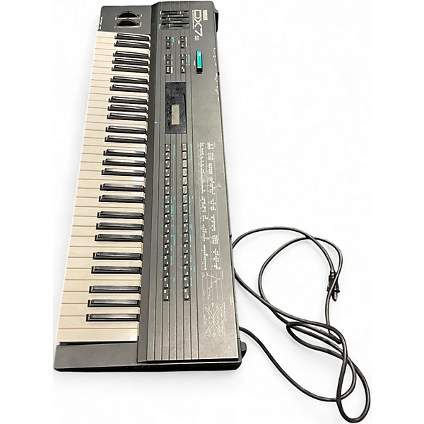 Used Yamaha DX7S Synthesizer