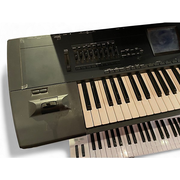 Used KORG I30 Digital Piano