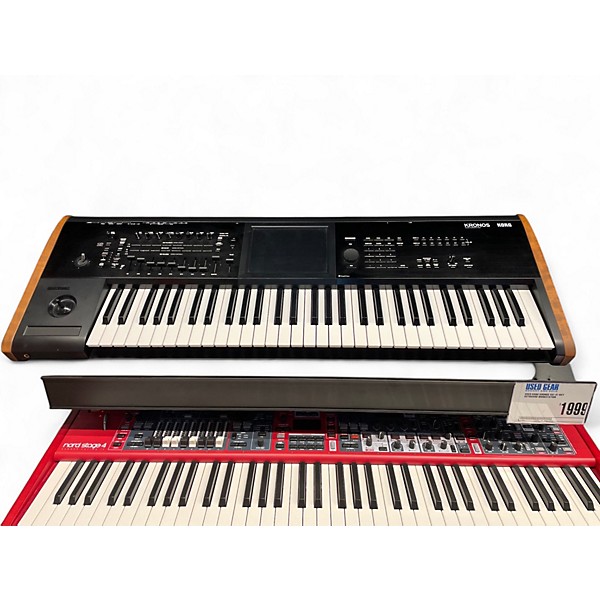 Used KORG Kronos X61 61 Key Keyboard Workstation