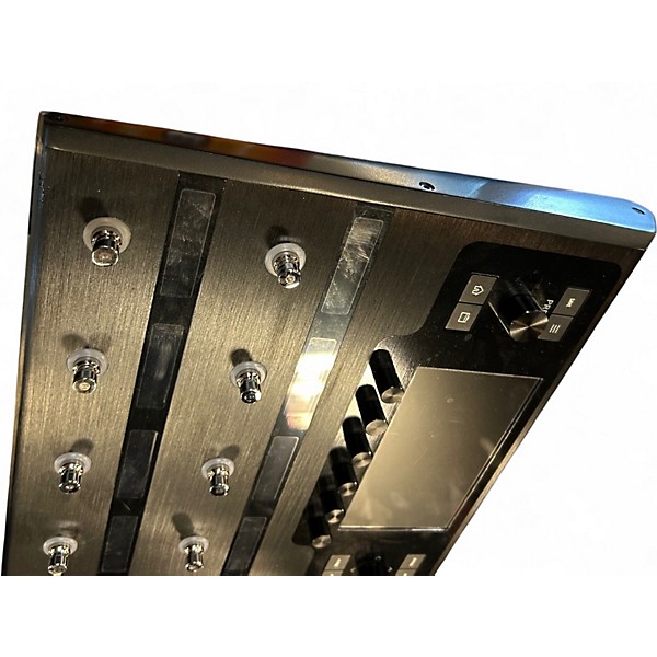 Used Line 6 Helix Effect Processor