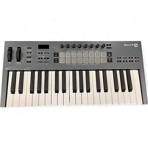 NOVATION ( ノベーション ) FLkey 37 Novation FLkey 37 MIDI Keyboard for FL Studio | Guitar Center