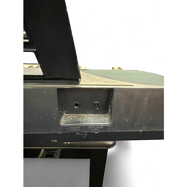 Used Yamaha PSR240 Digital Piano