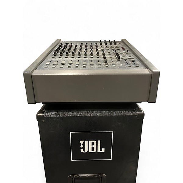 Used TOA D-5.5 Powered Mixer