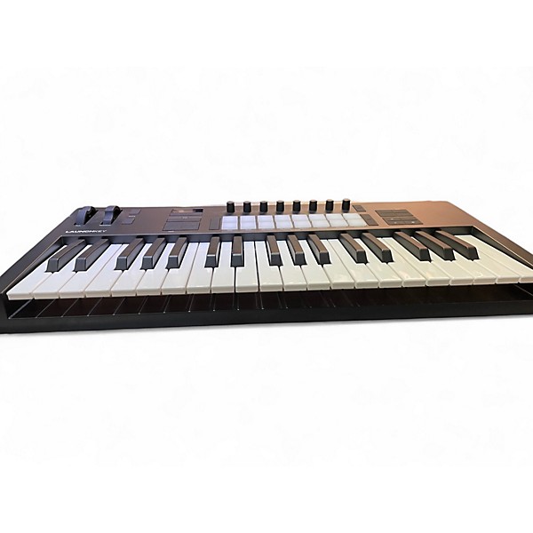 Used Novation launchkey 37 MIDI Controller | Guitar Center