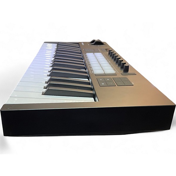 Used Novation launchkey 37 MIDI Controller | Guitar Center